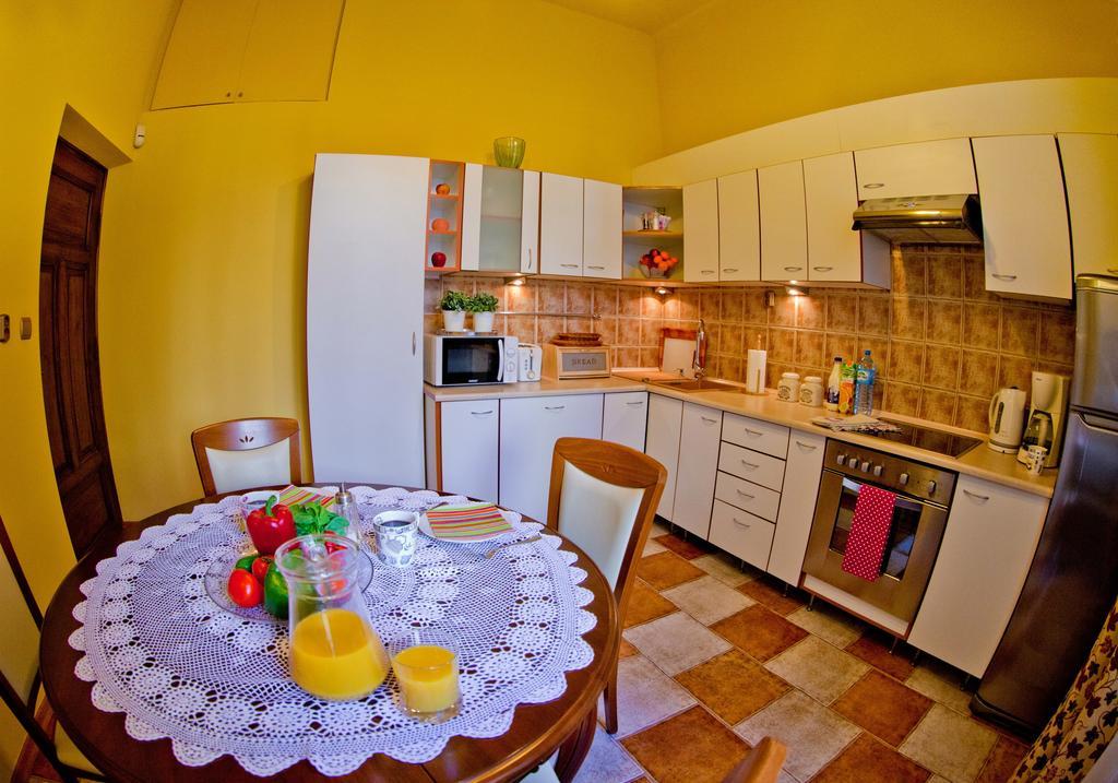 Best Location To Explore Krakow Spacious 105M2 Стая снимка