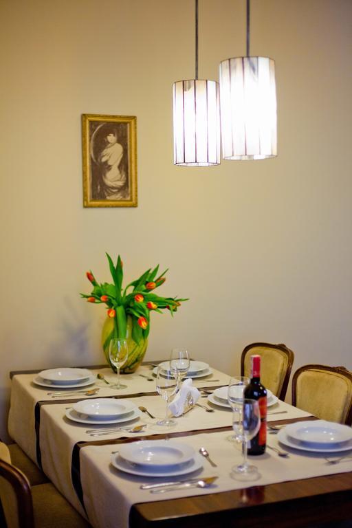 Best Location To Explore Krakow Spacious 105M2 Стая снимка