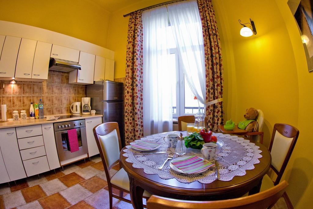 Best Location To Explore Krakow Spacious 105M2 Стая снимка